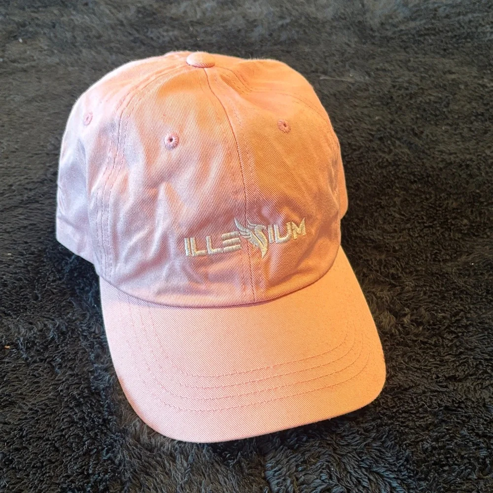 Pink Illenium hat - Picture 1 of 7